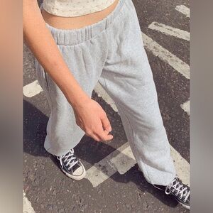 Brandy Melville Rosa Sweatpants